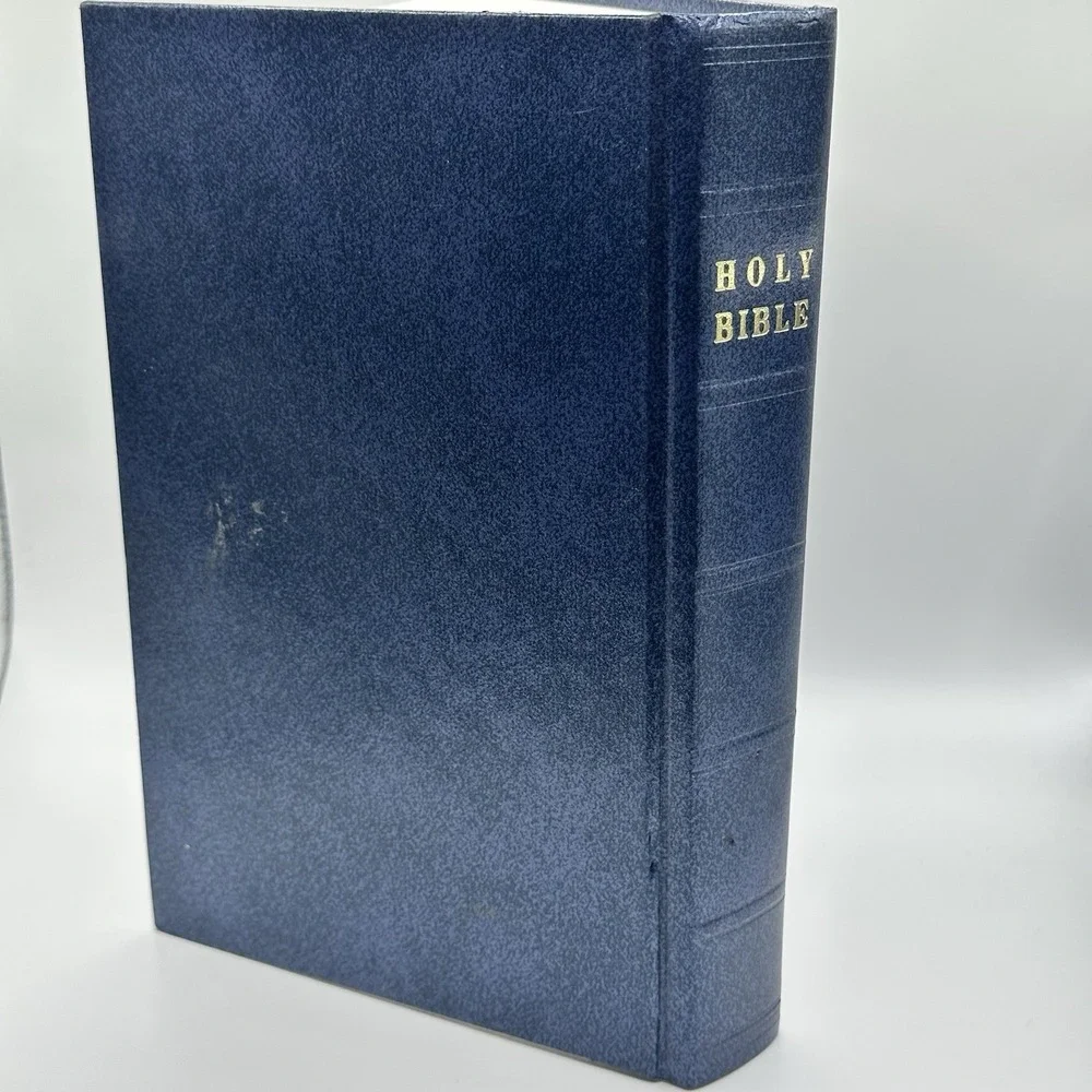 Gideons The Holy Bible Old & New Testaments Blue Hardcover English